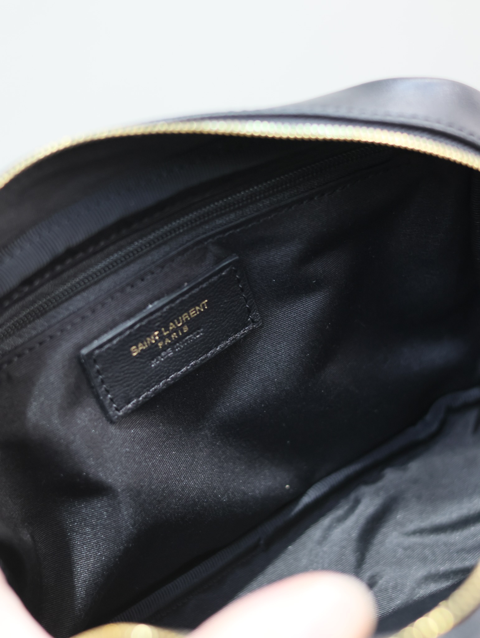 YSL【Black】 CALYPSO_Cosmetic Bag Style No.: 765026 Dimensions: 21×14×6.5cm