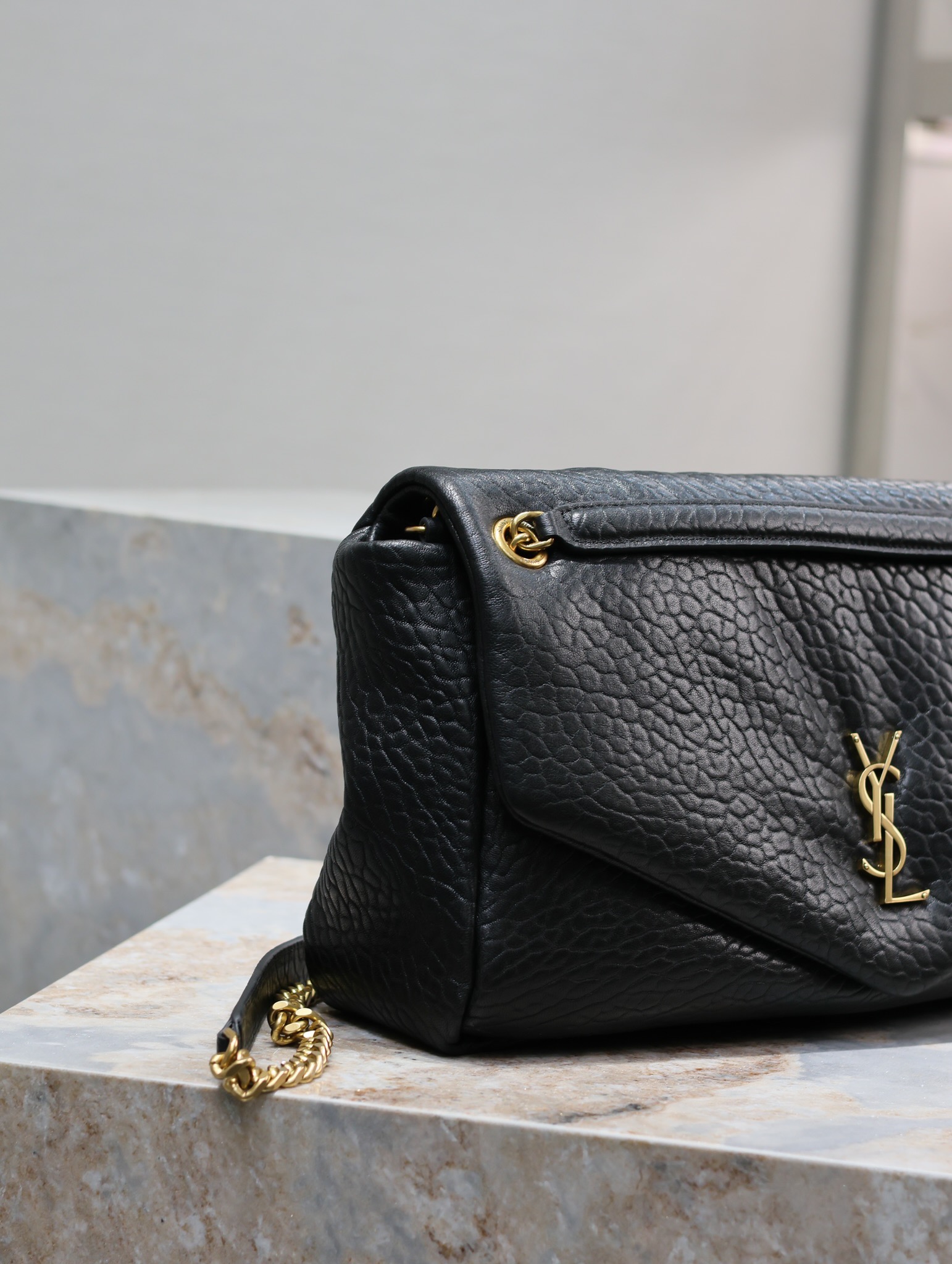 YSL CALYPSO Elephant Print Lambskin Chain Bag Dimensions: 28×22×12cm Model: 777399