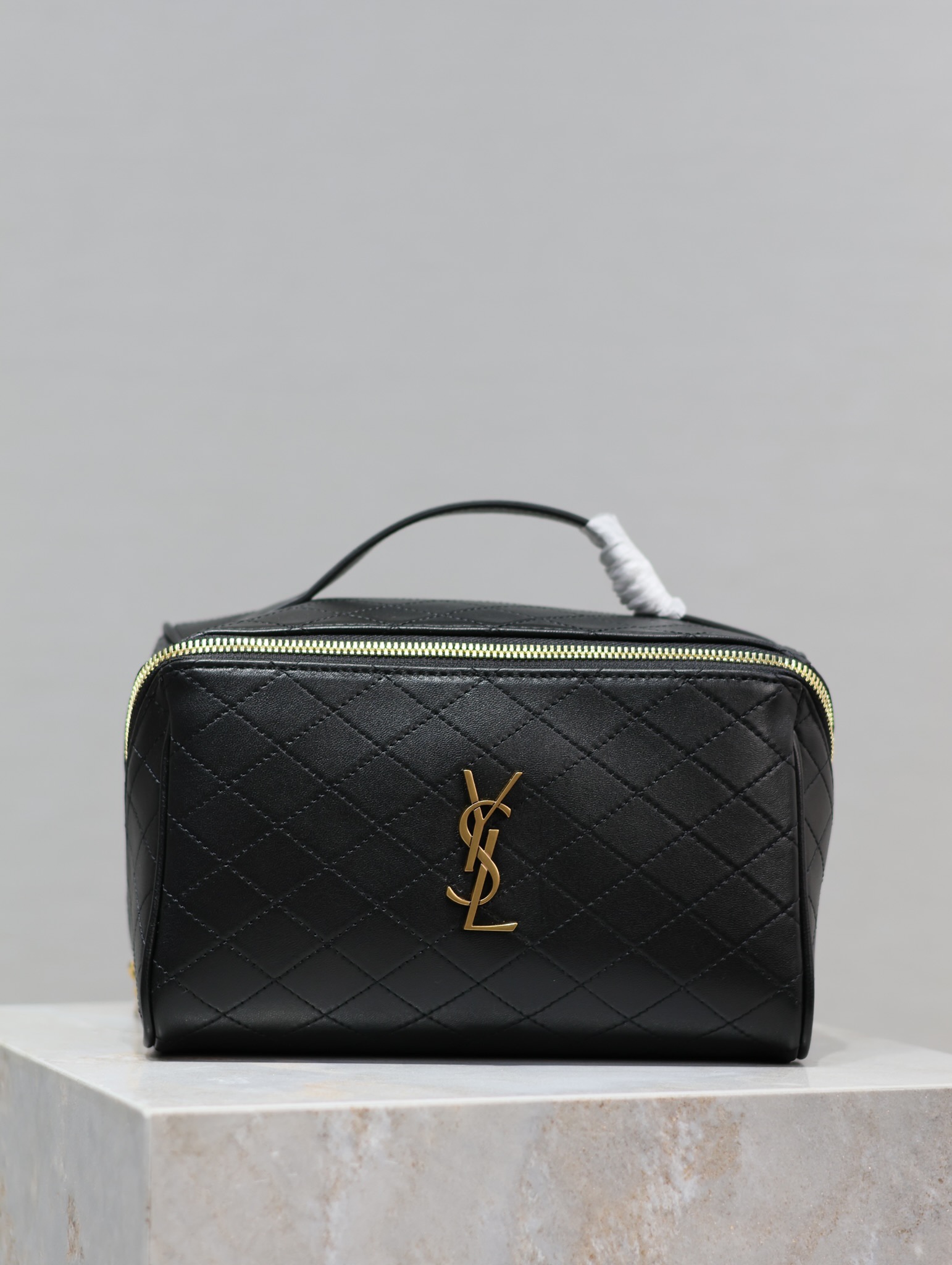 YSL 【Black】 GABY Cosmetic Bag Style No.: 753171 Dimensions: 21×13×13 cm