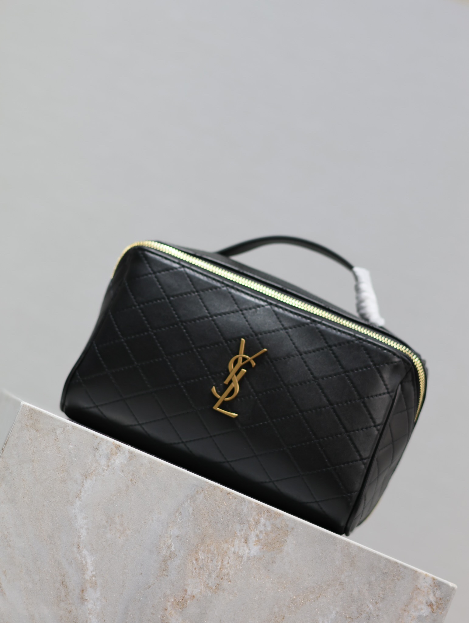 YSL 【Black】 GABY Cosmetic Bag Style No.: 753171 Dimensions: 21×13×13 cm