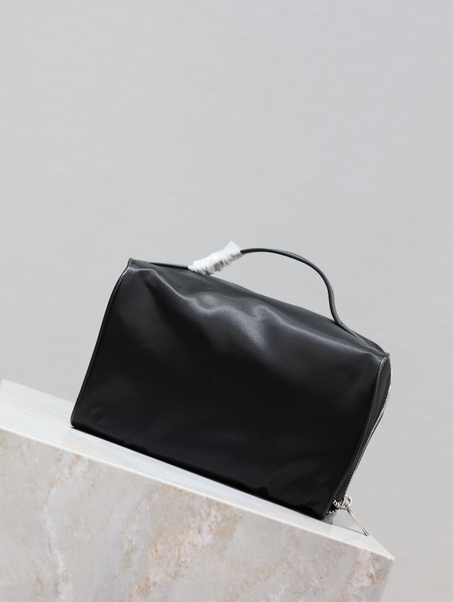 YSL【Black】Nylon GABY Cosmetic Bag Style No.: 753171 Dimensions: 21×13×13 cm