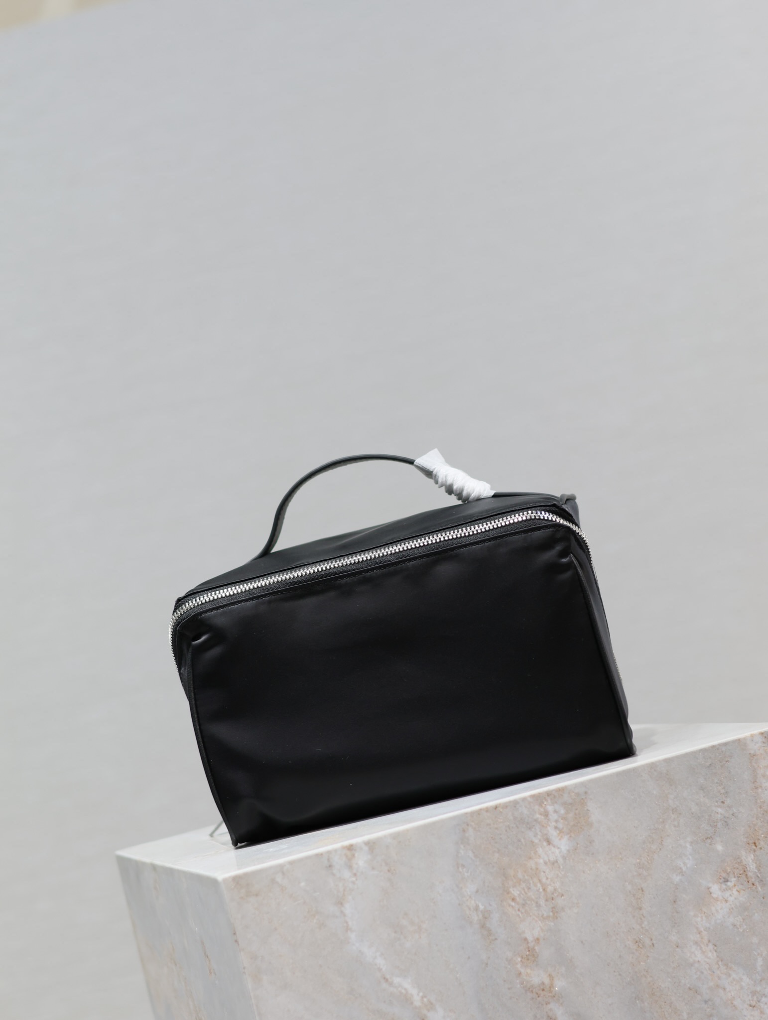 YSL【Black】Nylon GABY Cosmetic Bag Style No.: 753171 Dimensions: 21×13×13 cm