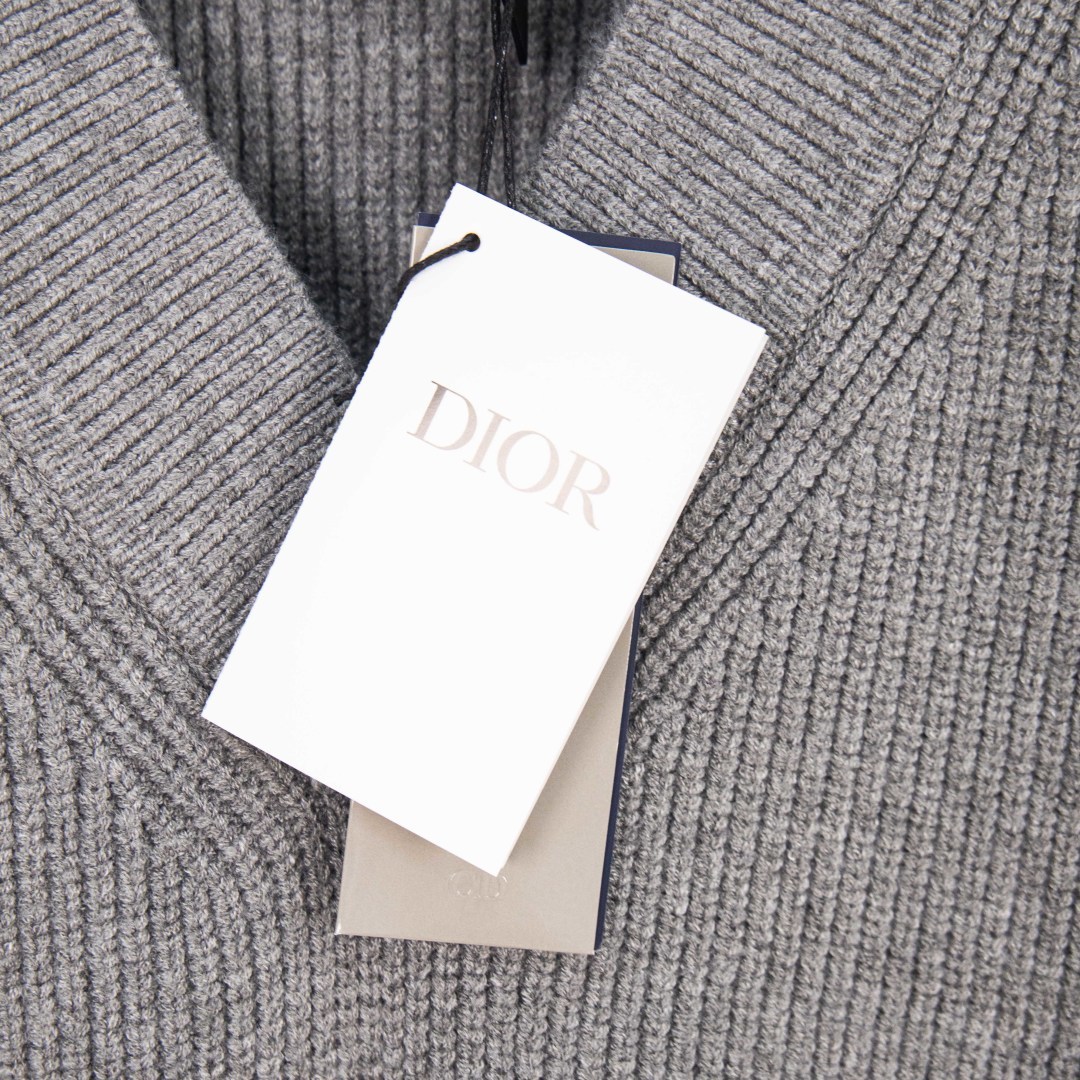  DIOR Embroidered V-Neck Wool Knit Sweater