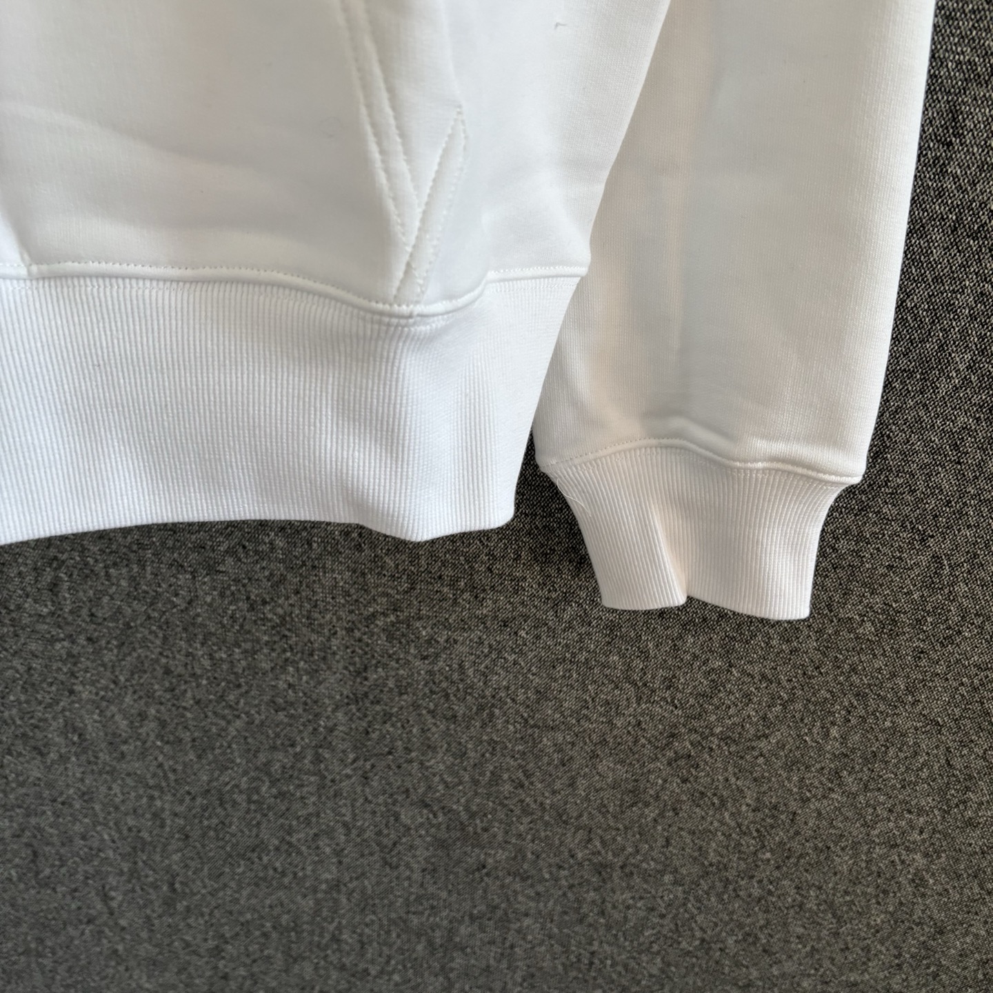 Dior 2026 Pre-Fall New Arrival Knit Hooded Long-Sleeve Sweatshirt