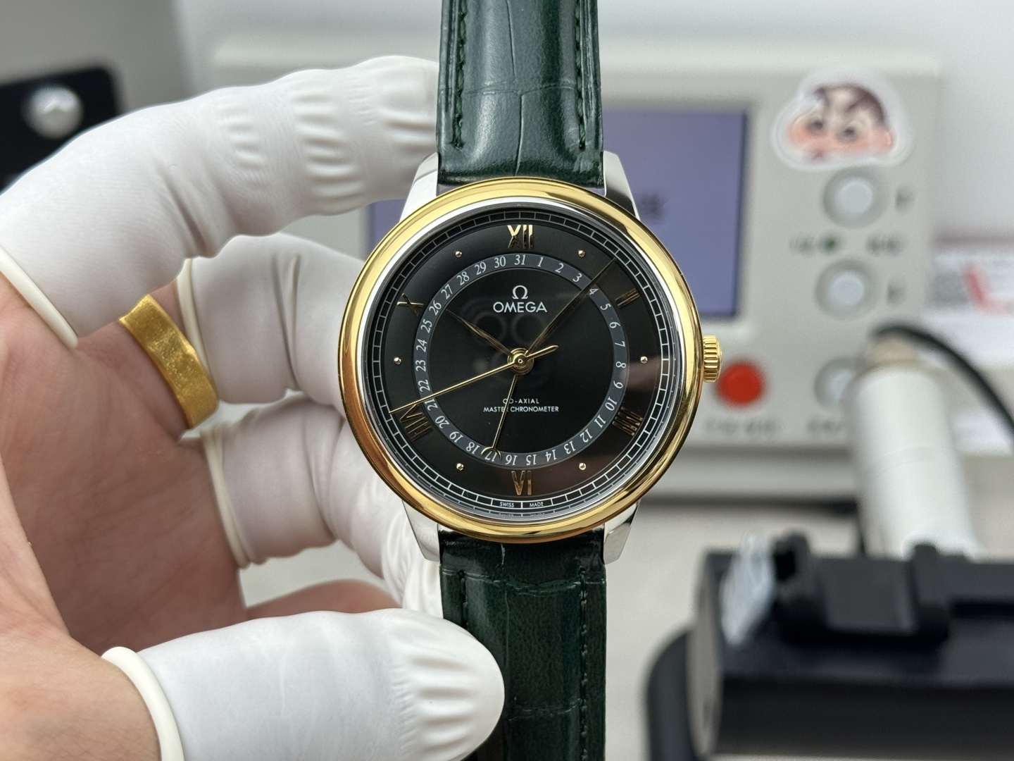 Omega De Ville 434.23.42.22.02.001 (four hands)