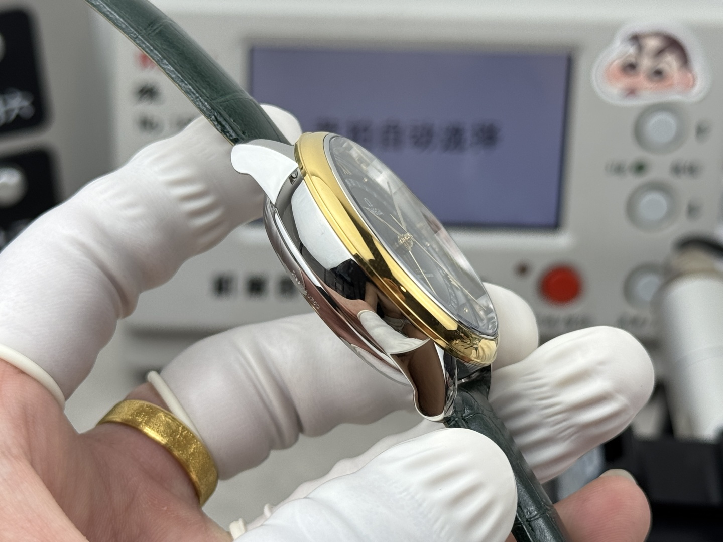 Omega De Ville 434.23.42.22.02.001 (four hands)