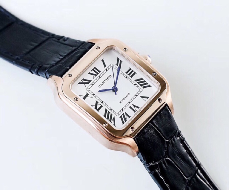 Cartier Santos de Cartier WSSA0009 - 47.5x39.8mm (Men‘s) & 41.8x35mm (Women’s) - Stainless Steel with Blue Hands and Synthetic Spinel