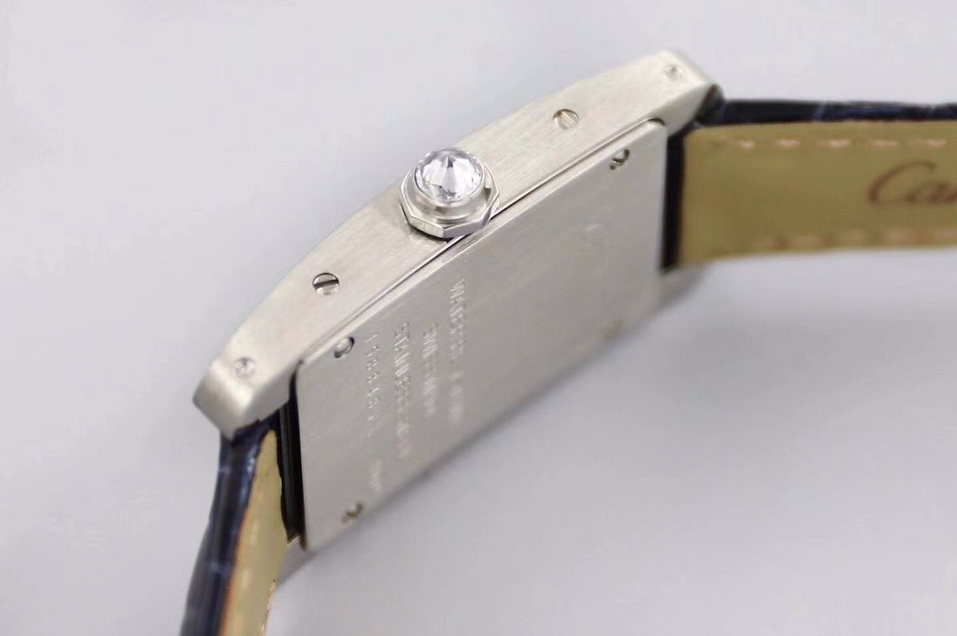 Cartier Tank Américaine WSTA0016 - 35.8x19mm - Steel Quartz - Slender & Elegant