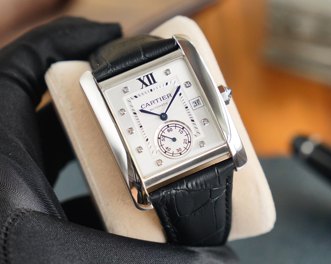 Cartier Tank Anglaise Medium Model 3028 - 34x44mm - Automatic with Date & Small Seconds 中文对照: 卡