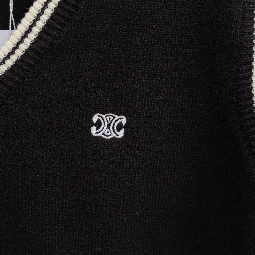 CELINE V-neck Knit Wool Ves
