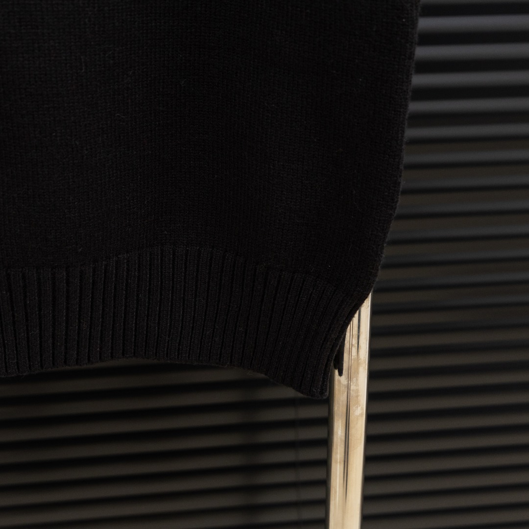 CELINE V-neck Knit Wool Ves