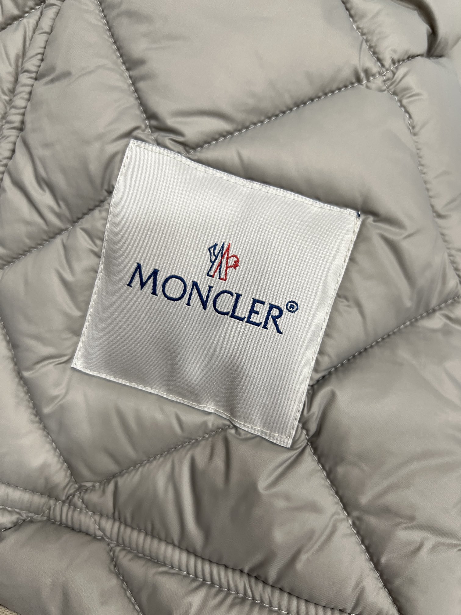 Moncler Quilted Fur-Collar Down Jacket