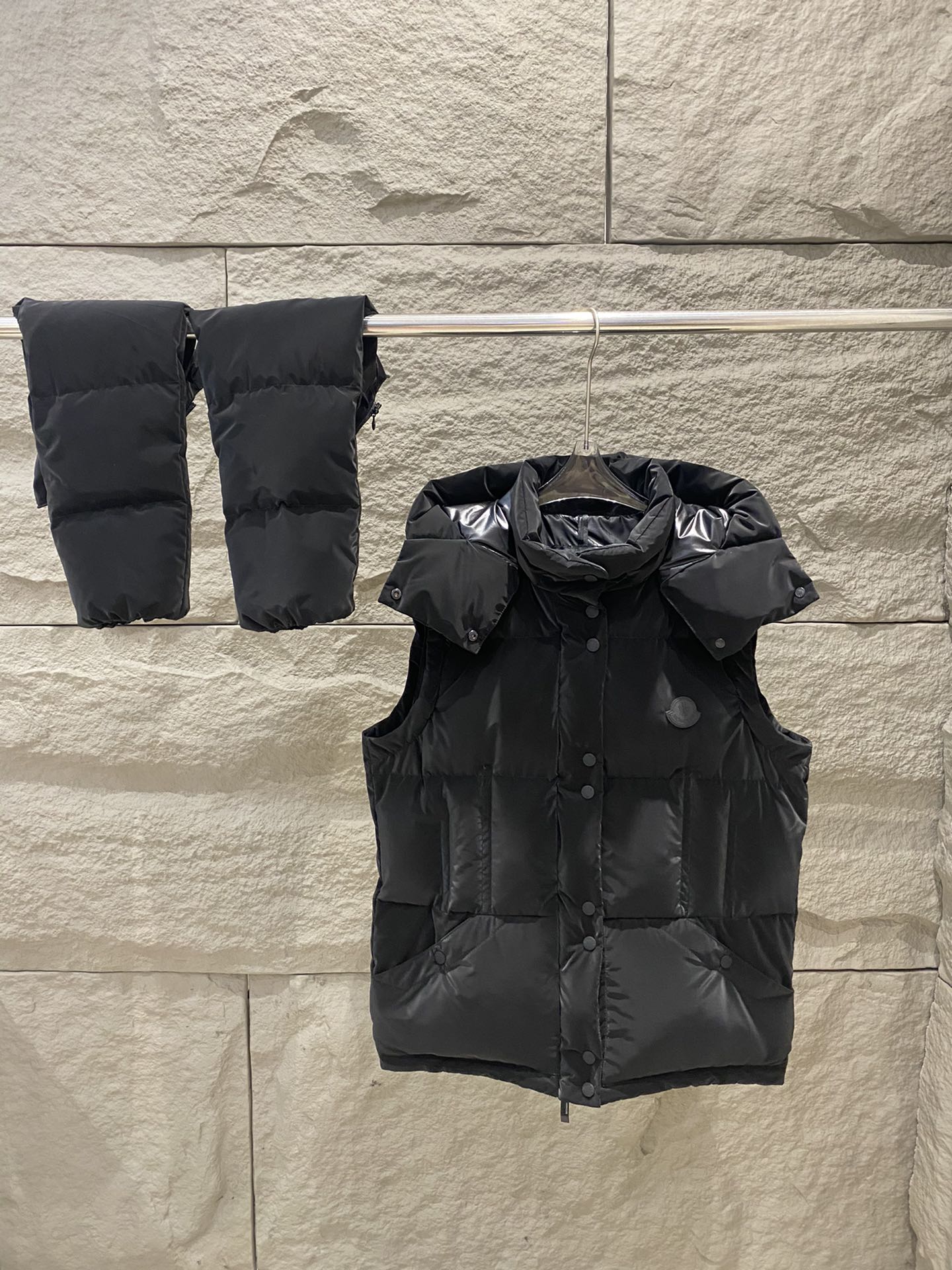 Moncler Black Label Allymes 2-in-1 Down Jacket
