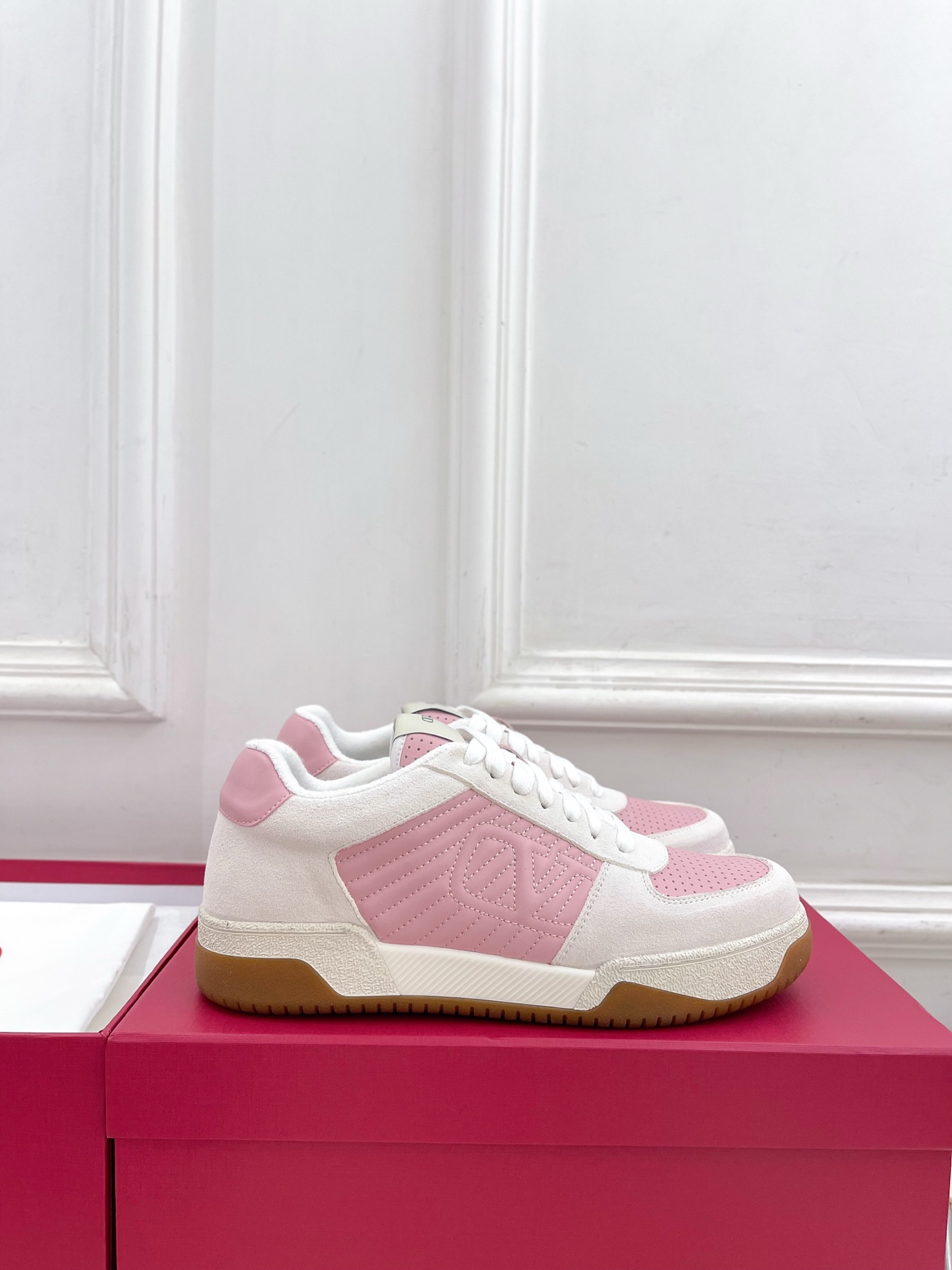 Valentino 2025 Couple Leather Sneakers