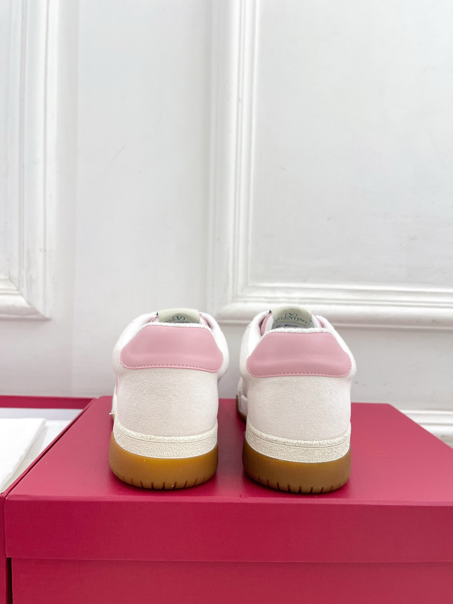 Valentino 2025 Couple Leather Sneakers