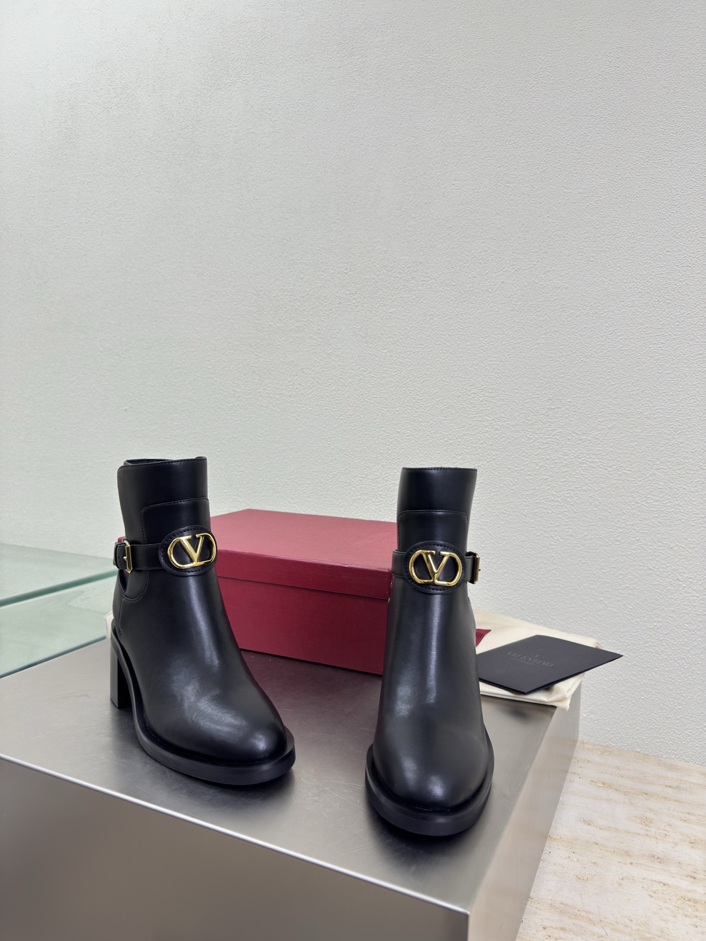 Valentino Garavani VLOGO SIGNATURE Calfskin Ankle Boot