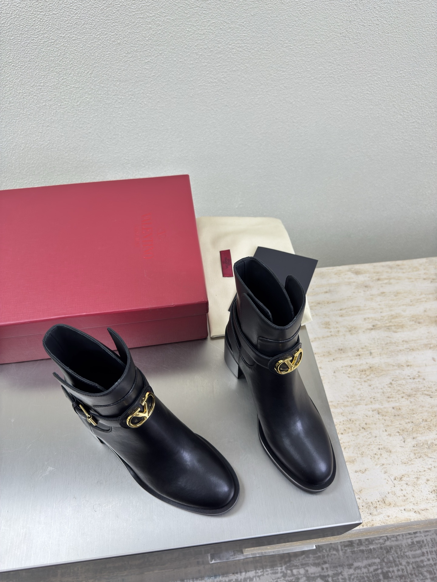 Valentino Garavani VLOGO SIGNATURE Calfskin Ankle Boot