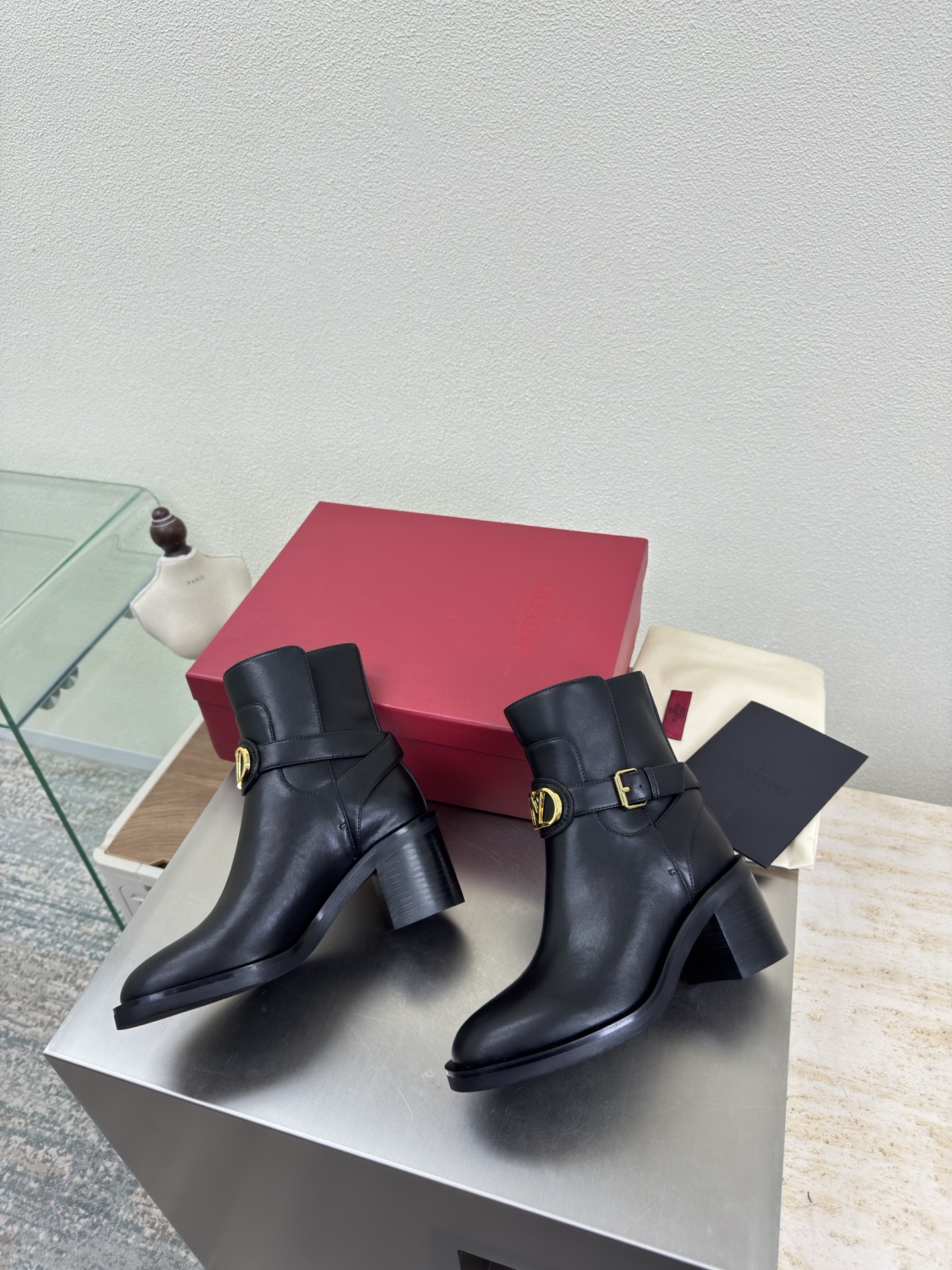 Valentino Garavani VLOGO SIGNATURE Calfskin Ankle Boot