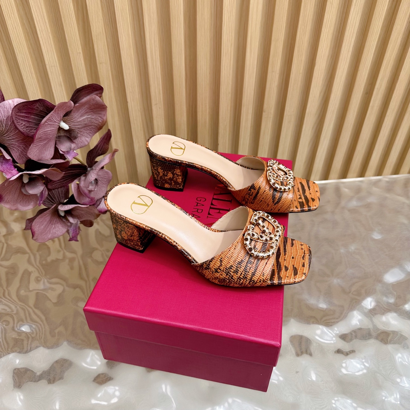 Valentino Garavani VLogo Signature Tiger-Print Crystal Buckle Mule