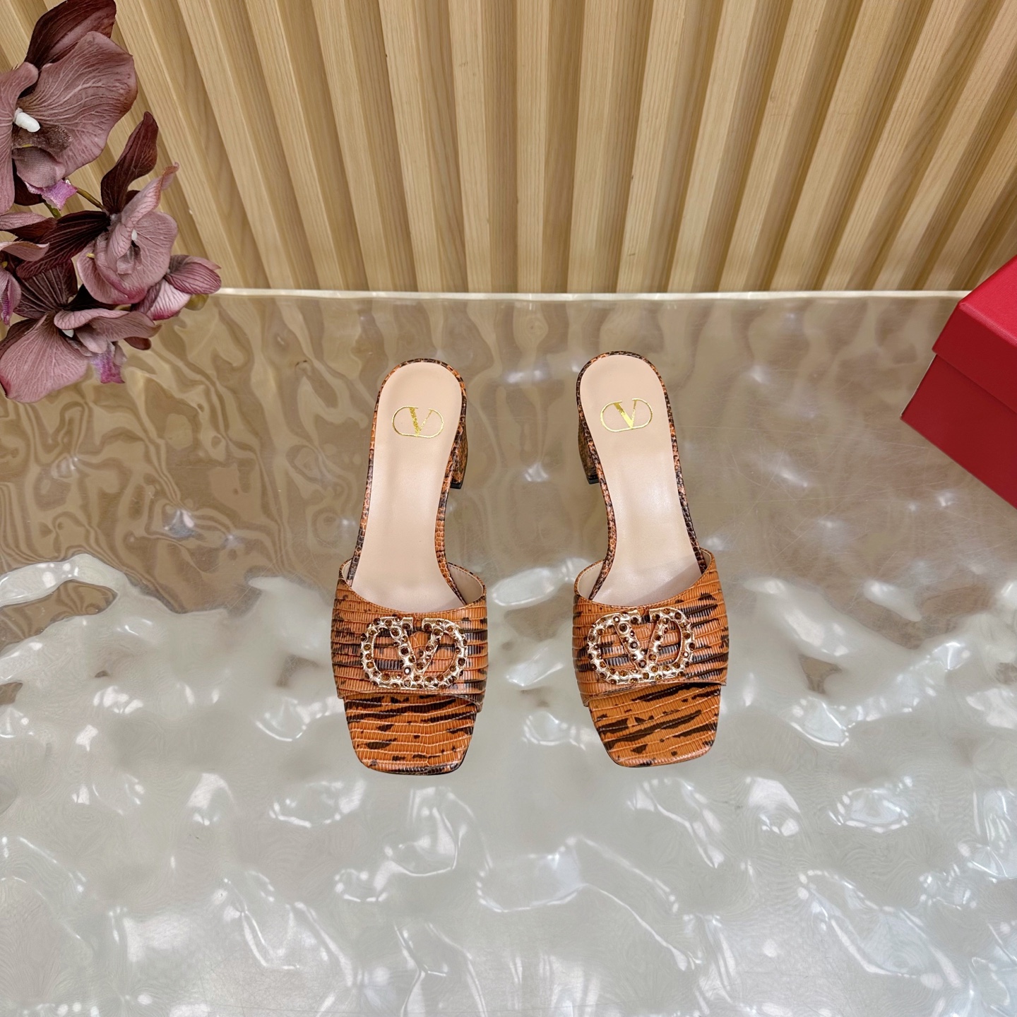 Valentino Garavani VLogo Signature Tiger-Print Crystal Buckle Mule