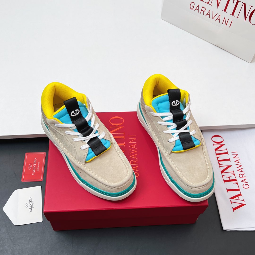Valentino New Couple Mid-Top Sheepskin Sneakers