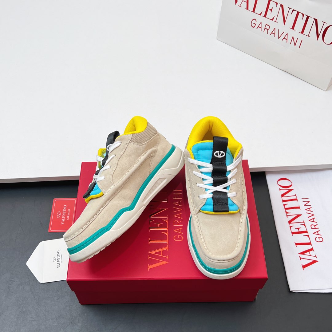 Valentino New Couple Mid-Top Sheepskin Sneakers