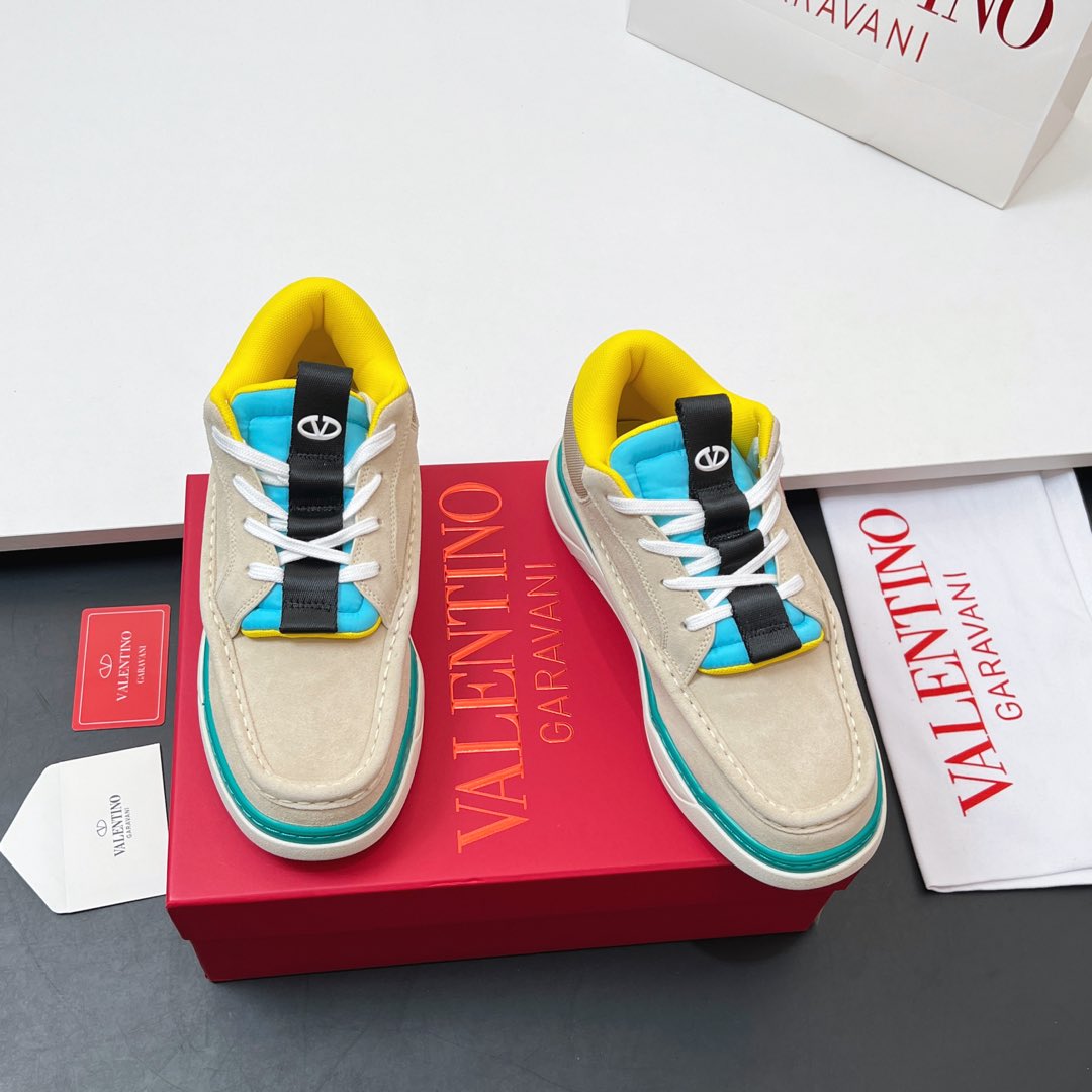 Valentino New Couple Mid-Top Sheepskin Sneakers
