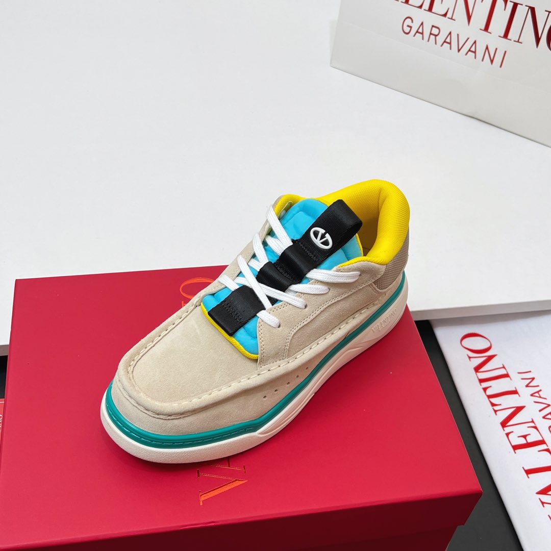 Valentino New Couple Mid-Top Sheepskin Sneakers