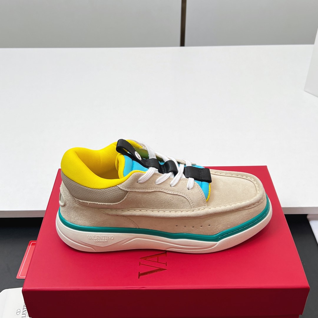 Valentino New Couple Mid-Top Sheepskin Sneakers