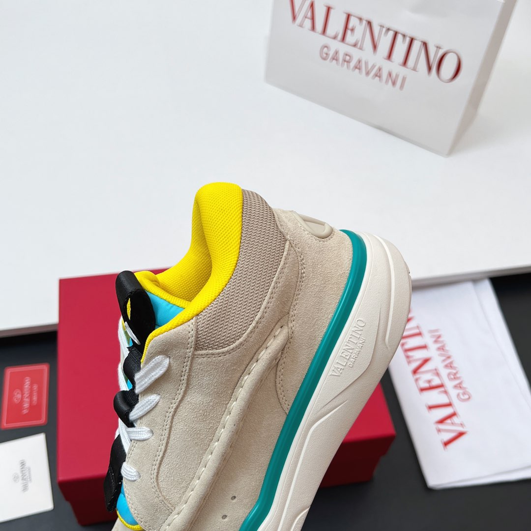 Valentino New Couple Mid-Top Sheepskin Sneakers