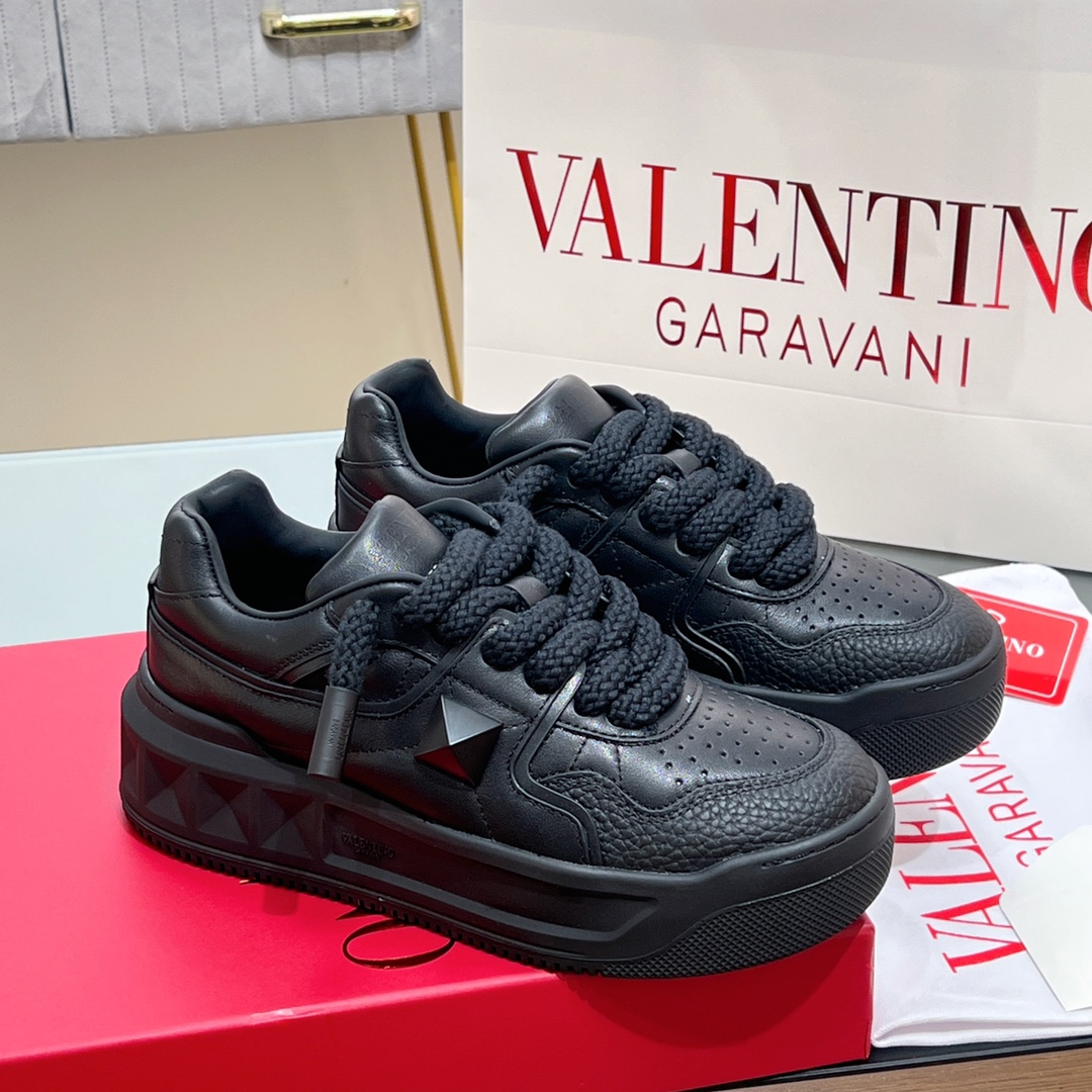 Valentino Garavani One Stud Platform Sneaker