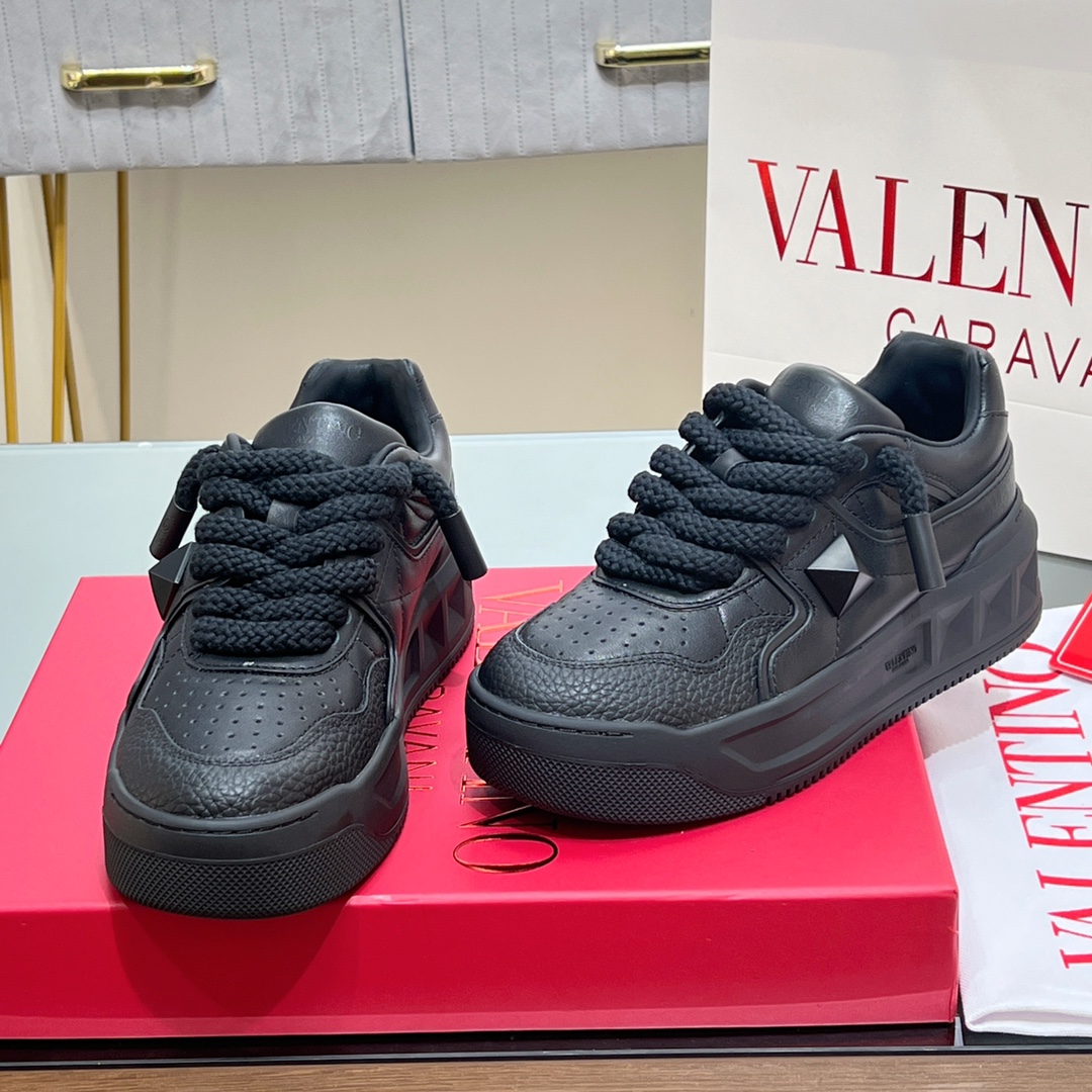 Valentino Garavani One Stud Platform Sneaker