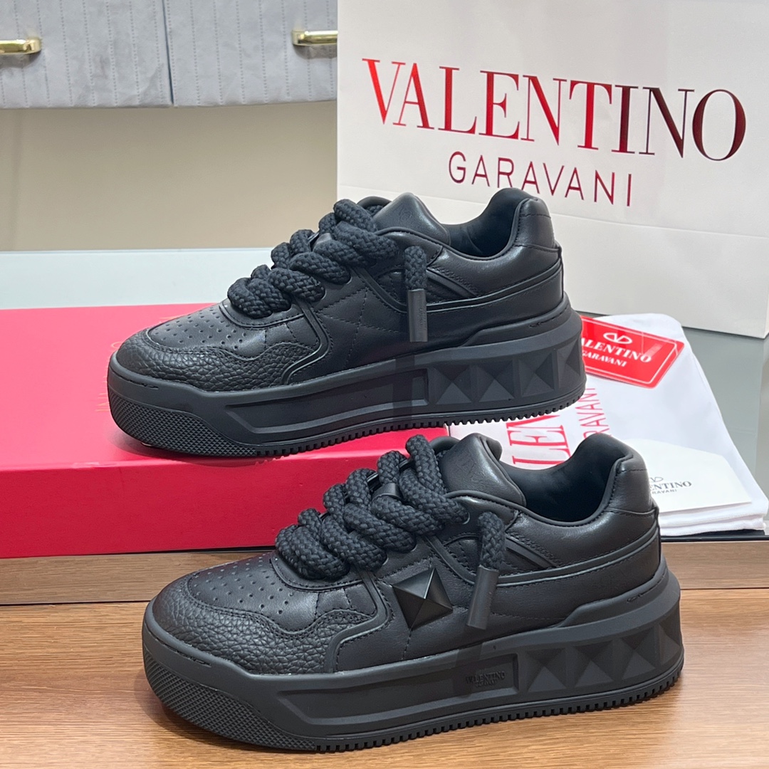 Valentino Garavani One Stud Platform Sneaker
