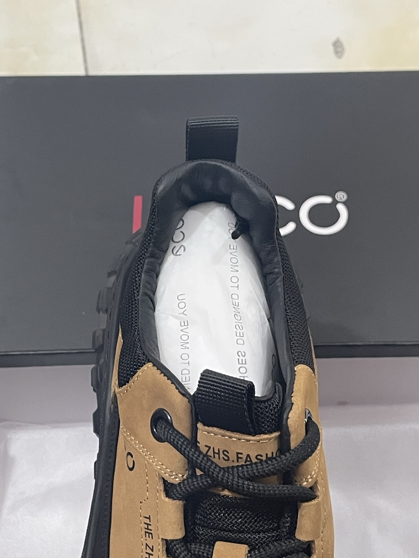 ECCO Retro Chunky Sole Outdoor Casual Shoes