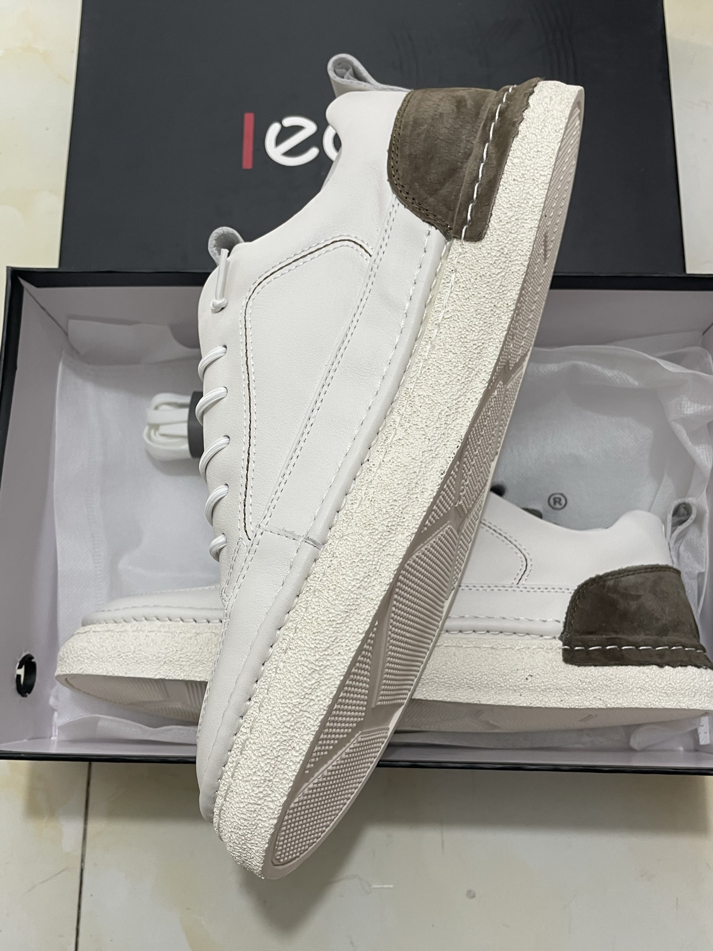 ECCO Soft Cool 7 Series Color-Blocked Casual Sneakers