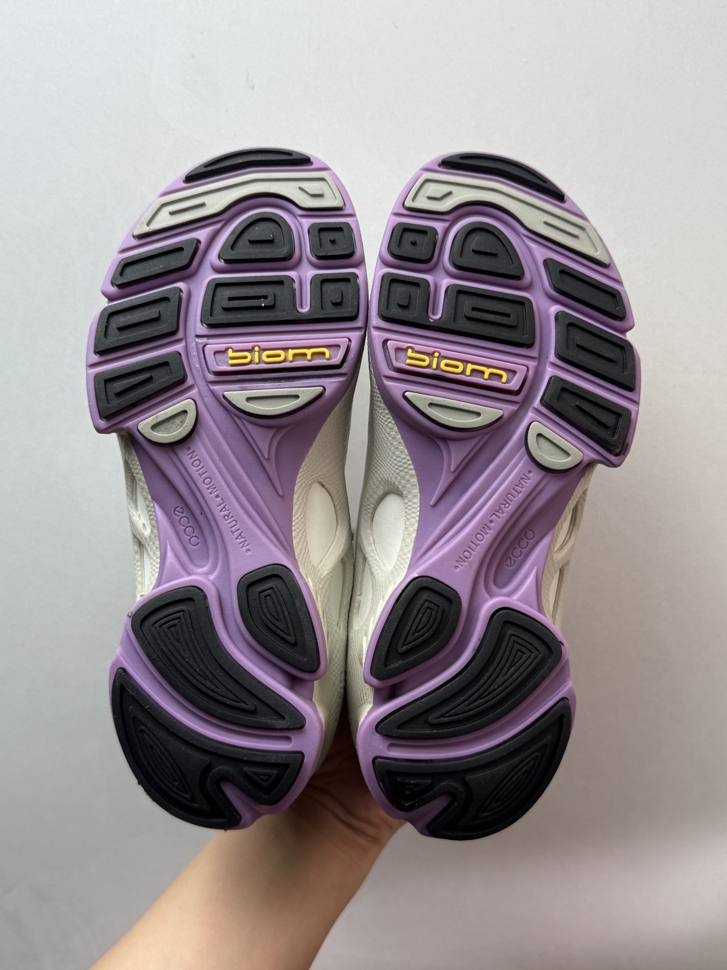 ECCO Genuine Leather Grid Upper Women's Casual Sneakers