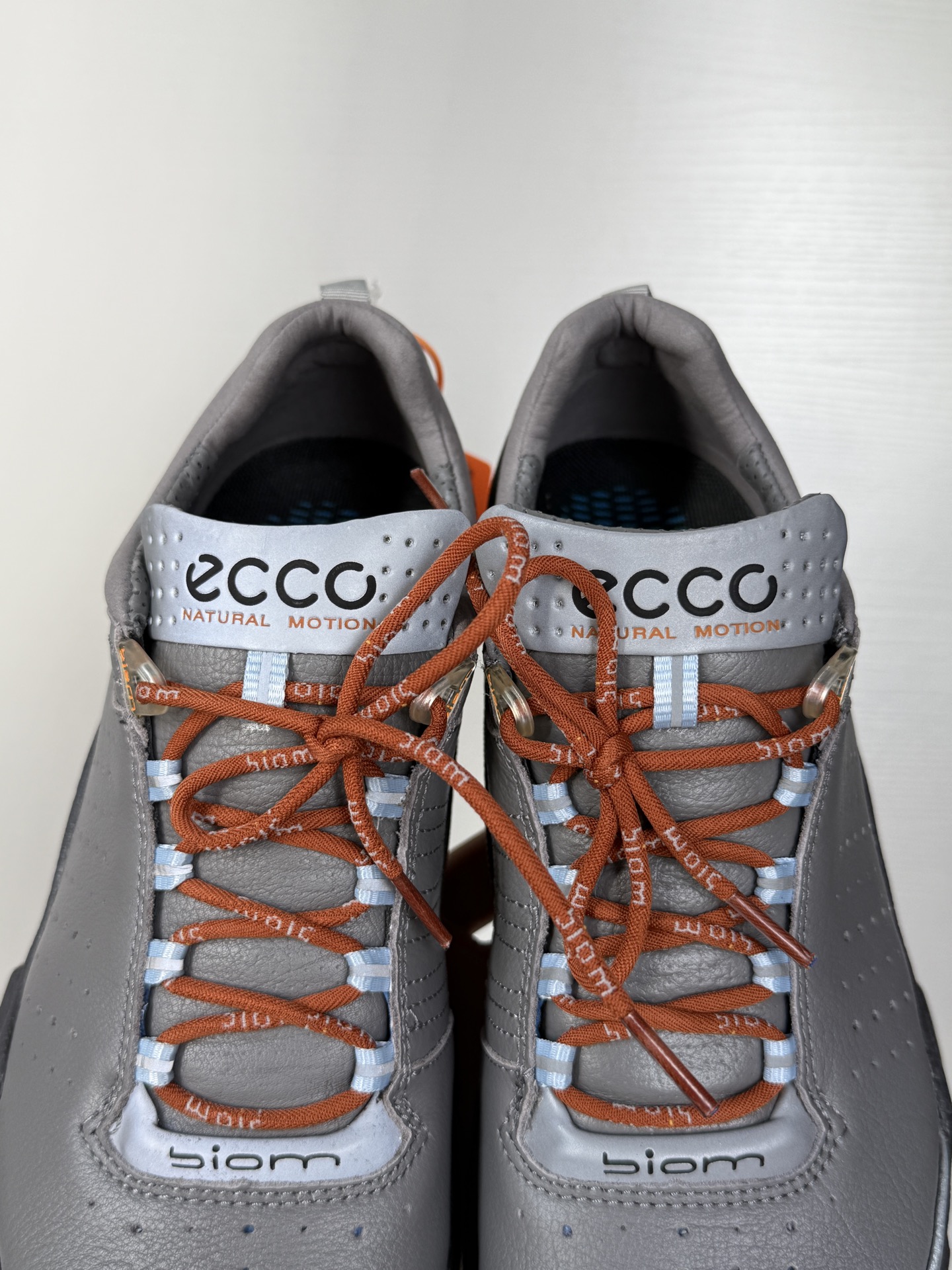 ECCO Genuine Leather Breathable Shock-Absorbing Men's Casual Sneakers