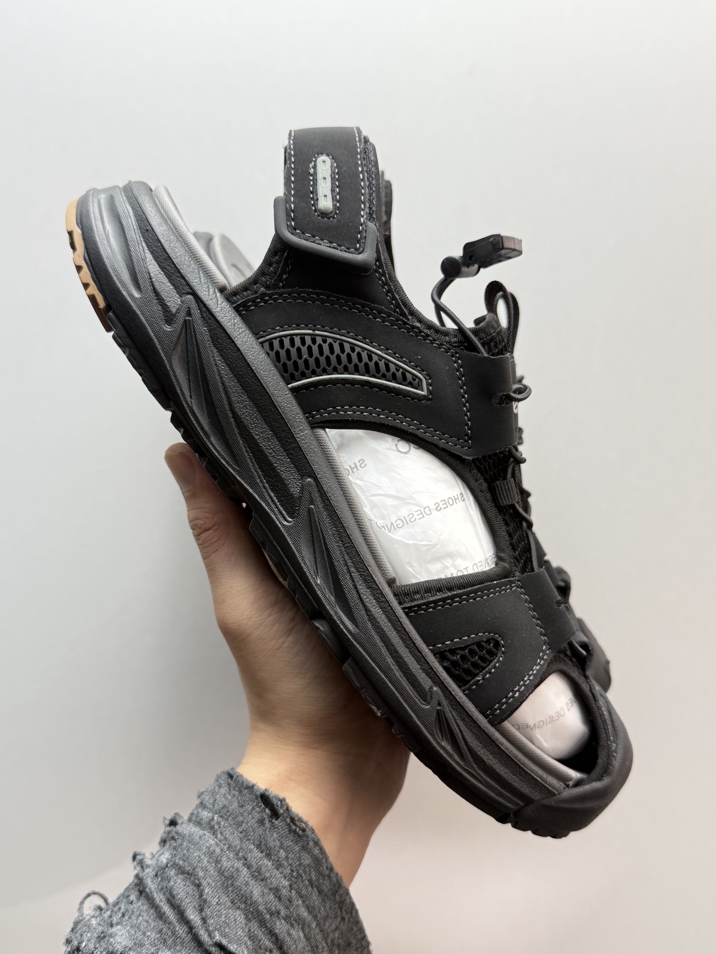 Ecco Men's Toe-Protective Hollow Breathable Outdoor Casual Thick-Sole Sandals