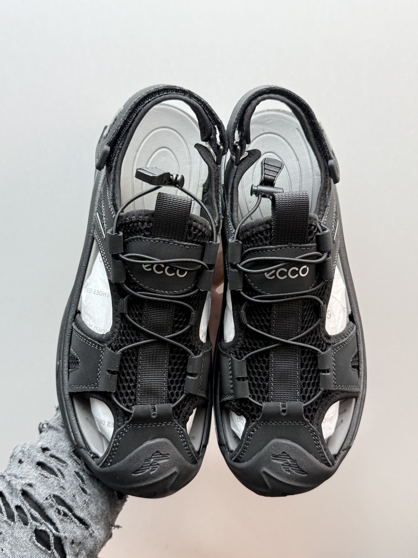 Ecco Men's Toe-Protective Hollow Breathable Outdoor Casual Thick-Sole Sandals