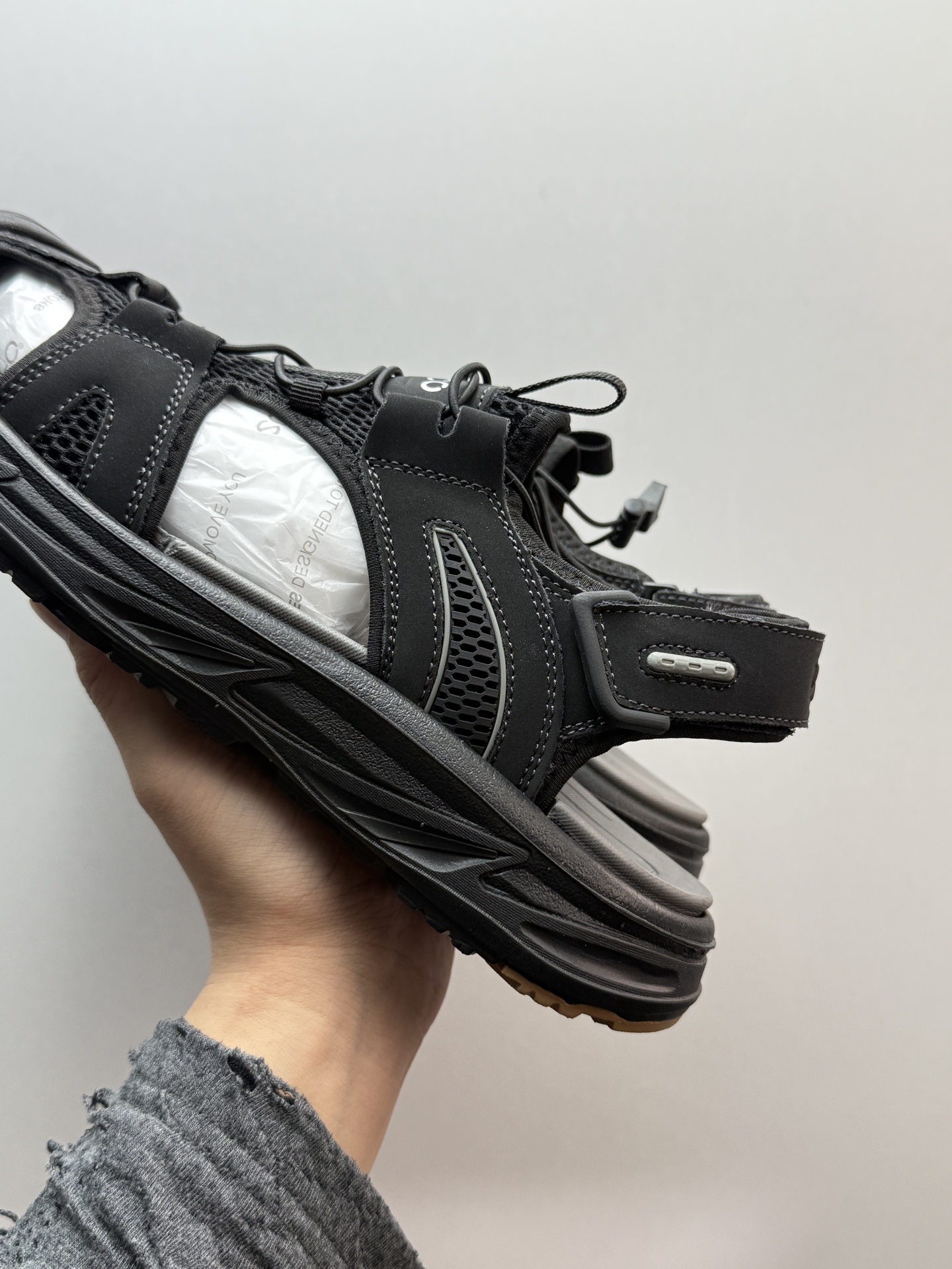 Ecco Men's Toe-Protective Hollow Breathable Outdoor Casual Thick-Sole Sandals