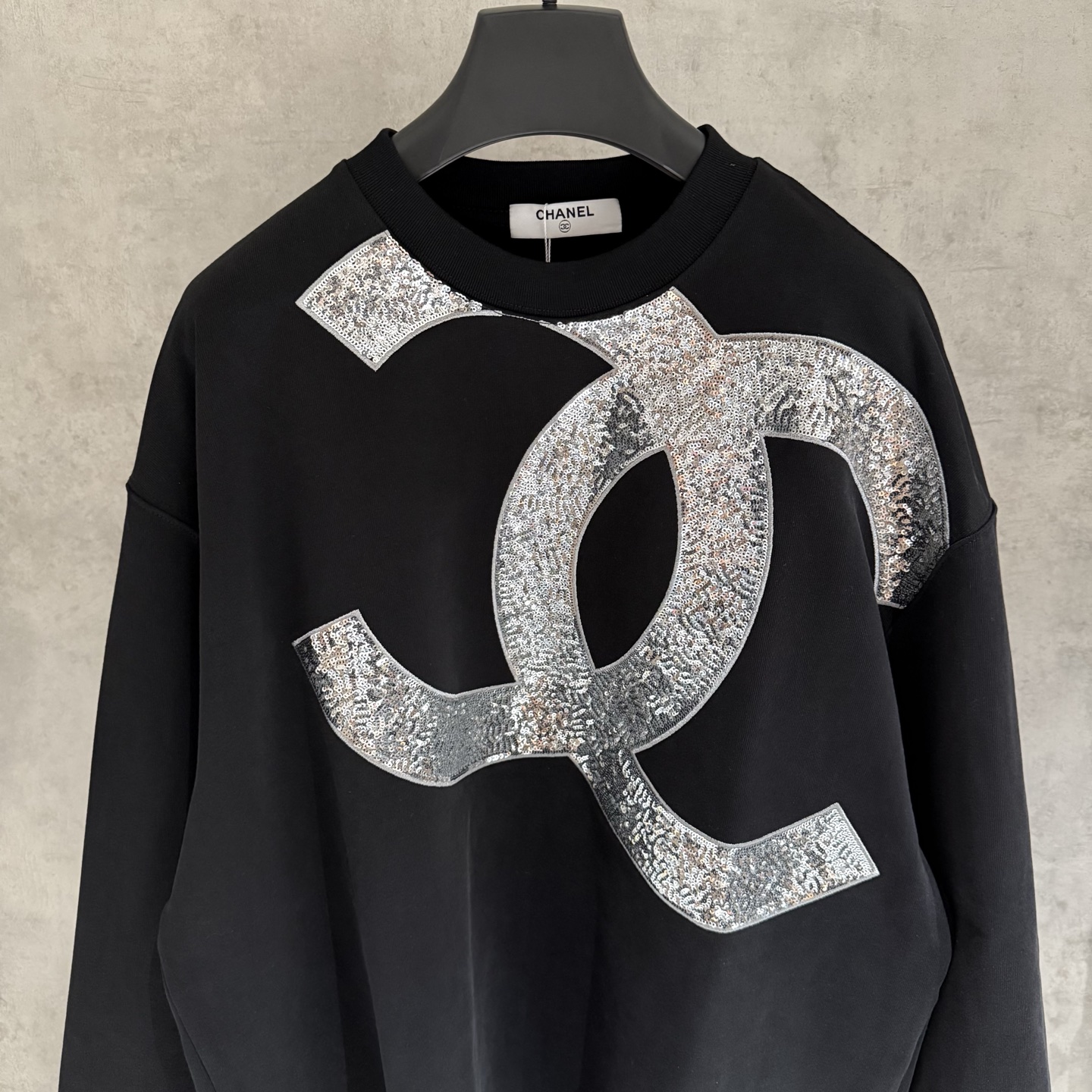 Chanel New Sequin Embroidered Heavyweight Long-Sleeve Sweatshirt T-Shirt