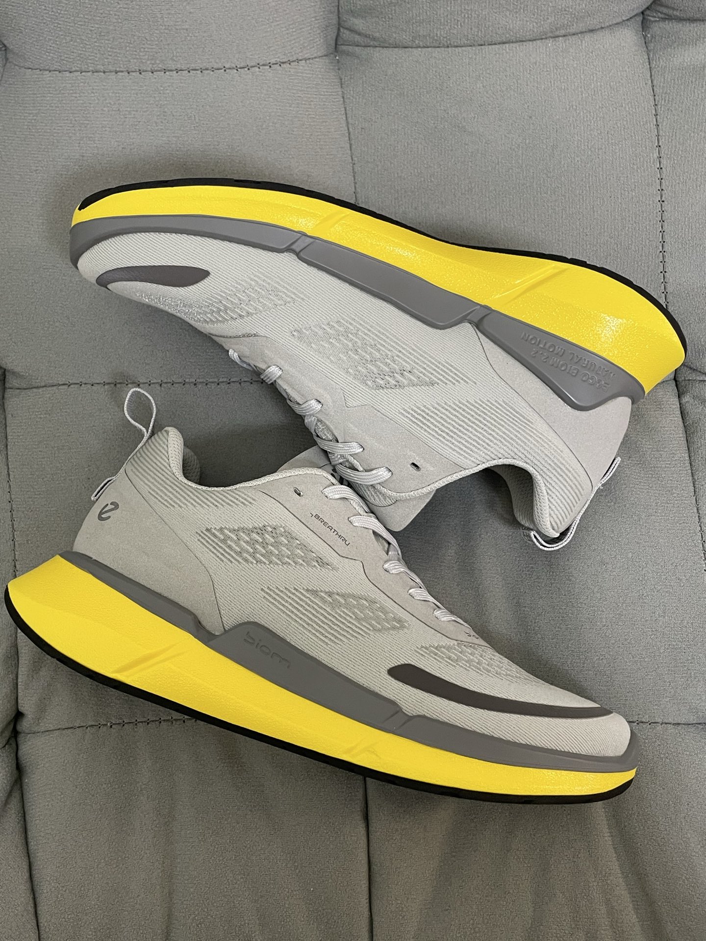 ECCO Mesh Breathable Lightweight Shock-Absorbing Men's Sports Casual Walking Shoes