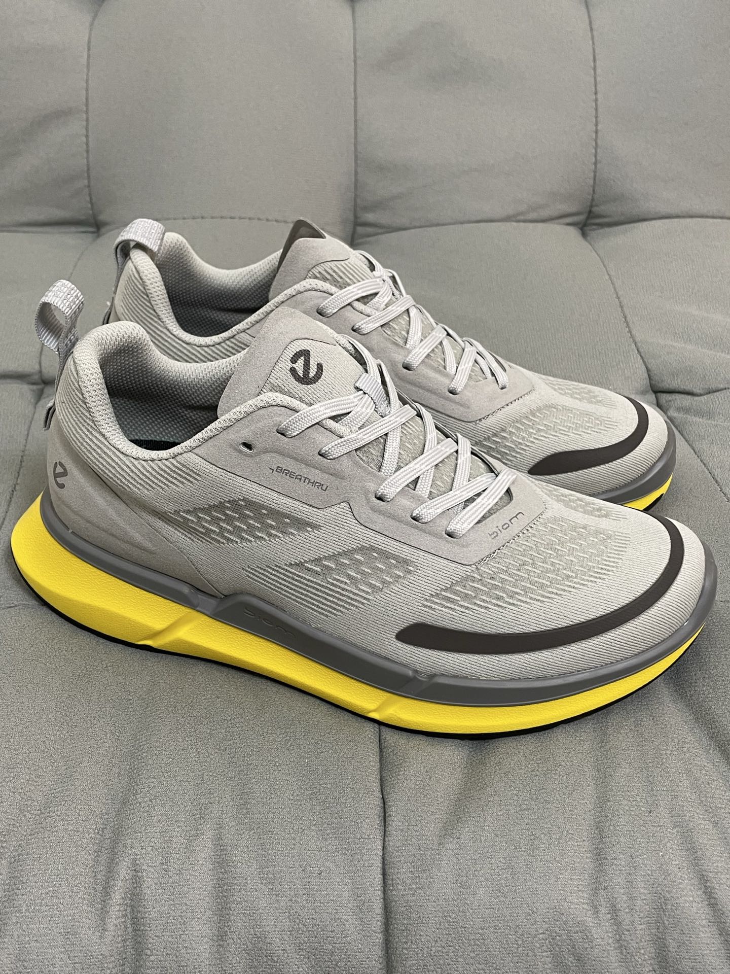 ECCO Mesh Breathable Lightweight Shock-Absorbing Men's Sports Casual Walking Shoes