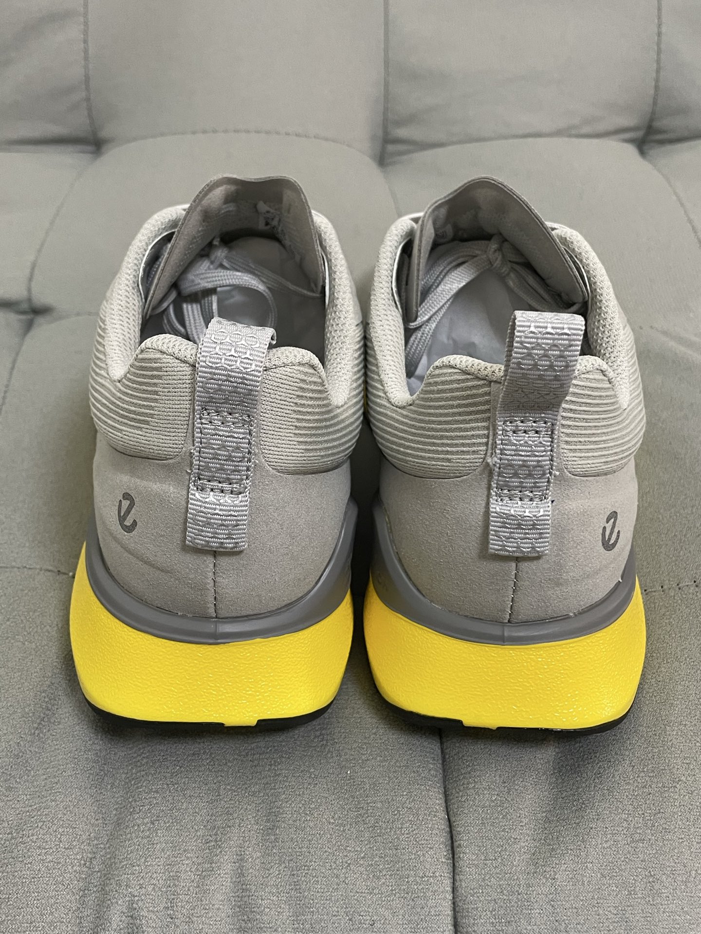 ECCO Mesh Breathable Lightweight Shock-Absorbing Men's Sports Casual Walking Shoes