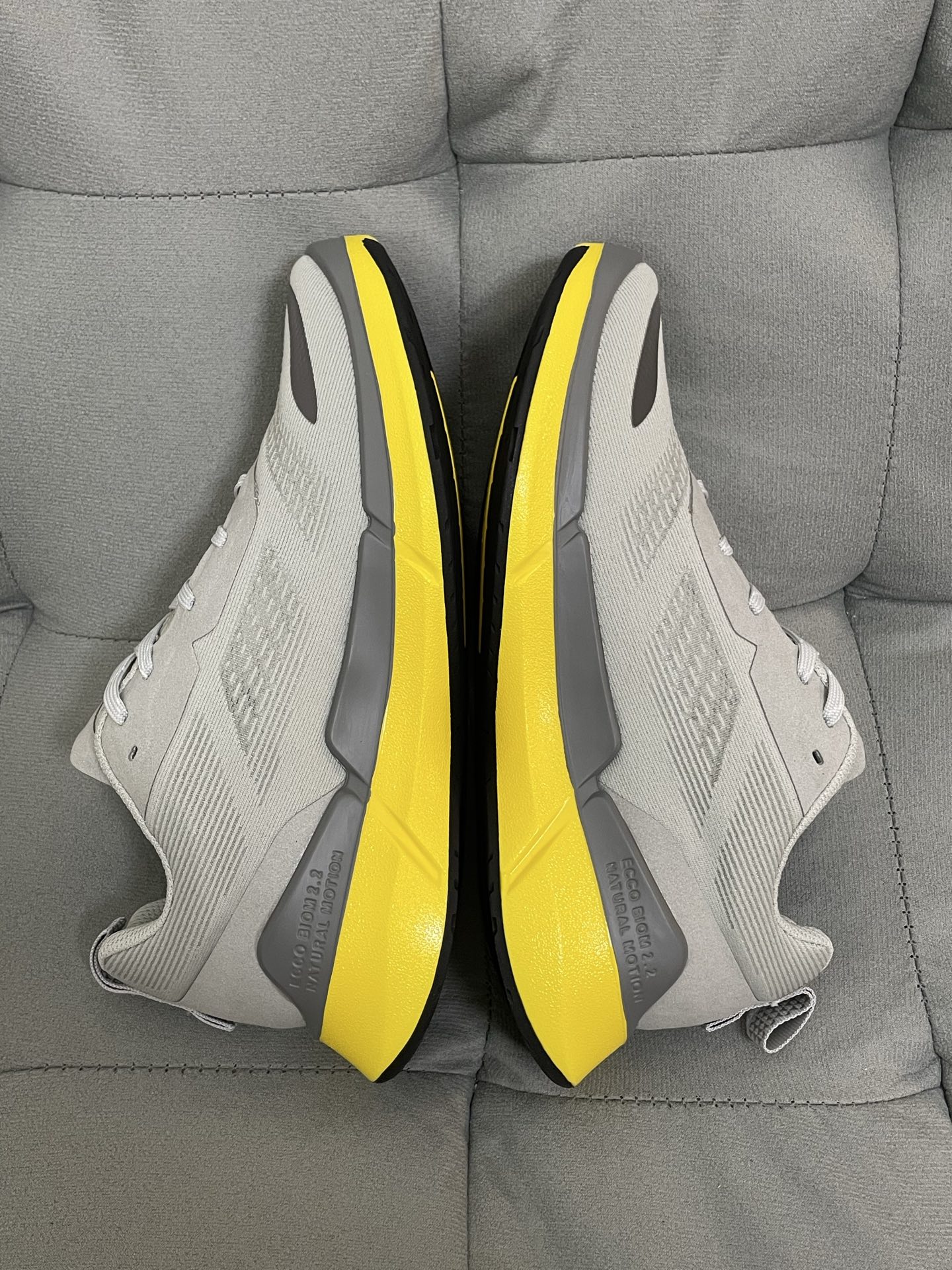 ECCO Mesh Breathable Lightweight Shock-Absorbing Men's Sports Casual Walking Shoes