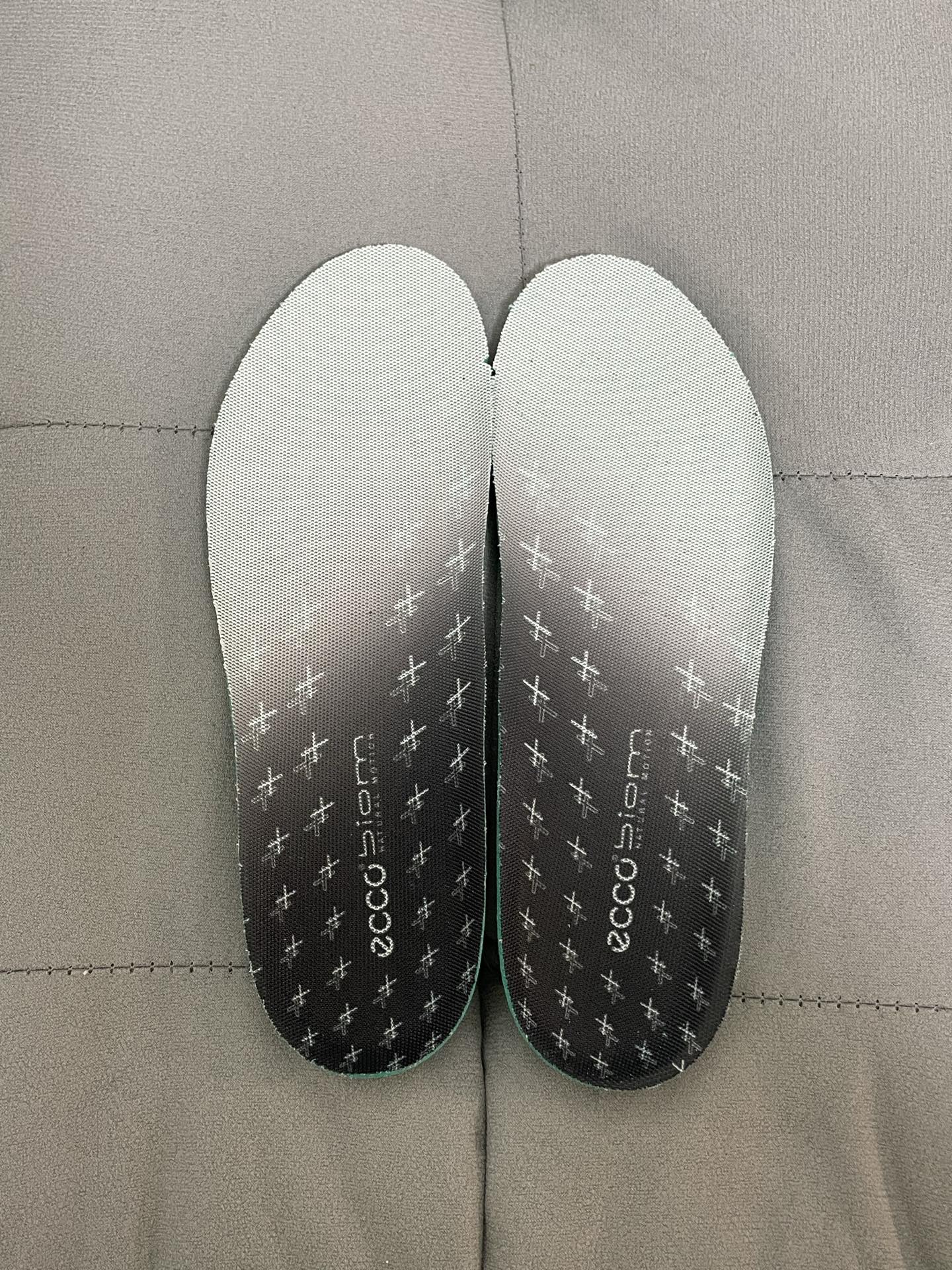 ECCO Mesh Breathable Lightweight Shock-Absorbing Men's Sports Casual Walking Shoes