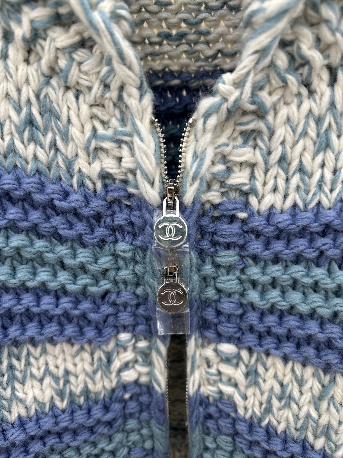 Chanel Blue-White Gradient Stripes/Double C Patch Zippered Chunky Knit Cardigan