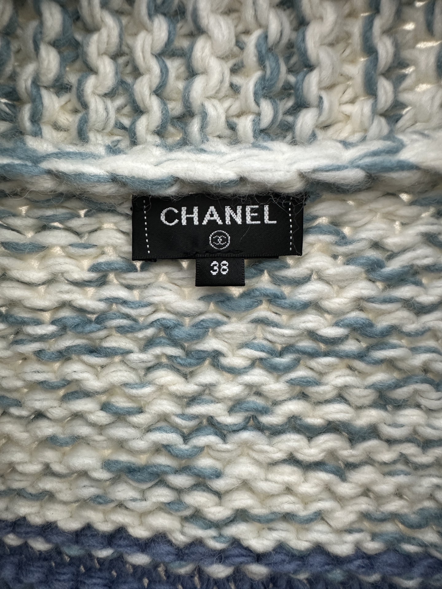Chanel Blue-White Gradient Stripes/Double C Patch Zippered Chunky Knit Cardigan