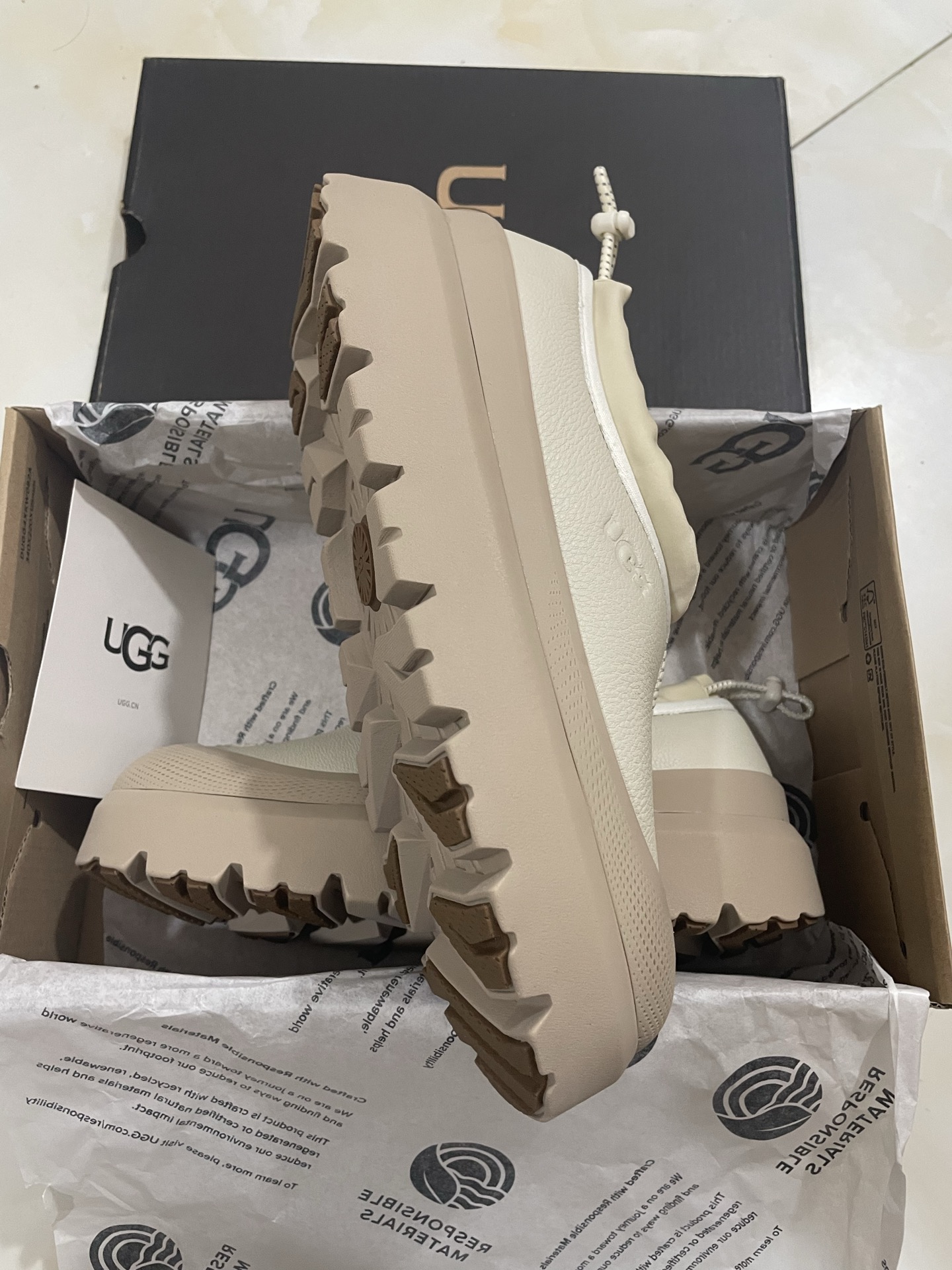 UGG Thick-Sole Serrated Lace-Adjustable Unisex Warm Casual Boots