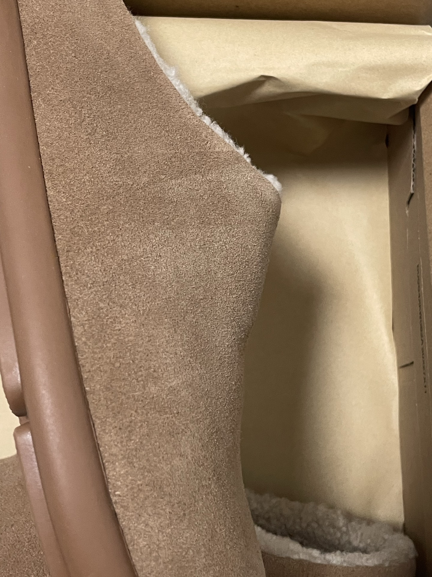 UGG Little Potato Sheepskin Fur Lined Toe-Protective Non-Slip Thick-Sole Mule Slippers